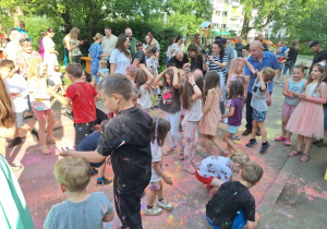 Holy party - kolorowe proszki