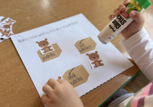 Dzieci z grupy Nutki podczas zajęć i zabaw ruchowych