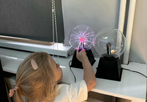 Dzieci z grupy Nutki podczas zabaw i zajęć