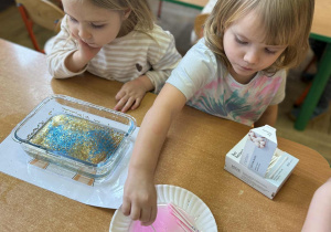 Dzieci z grupy Nutki podczas zajęć dydaktycznych