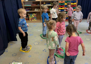 Dzieci z grupy Nutki podczas zajęć dydaktycznych