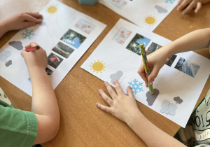 Dzieci z grupy "Nutki" podczas zajęć i warsztatów