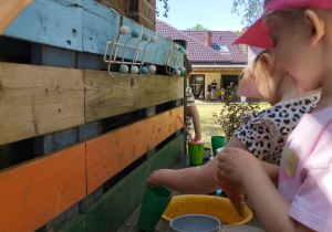 Dzieci z grupy Tygryski podczas wycieczki