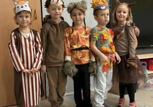 Dzieci z grupy "Pszczółki"