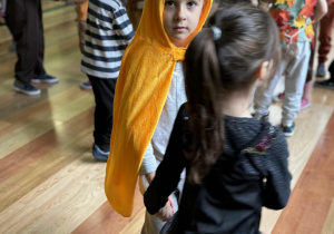 Dzieci z grupy "Pszczółki" na Balu Jesieni