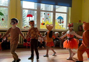 Dzieci z grupy Biedronki podczas balu