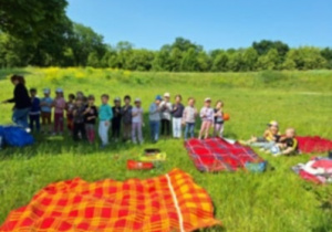 Dzieci z grupy "Liski" na pikniku w parku