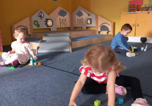 Zabawy konstrukcyjne z klockami